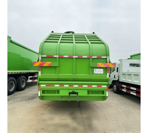 Compactator Sinotruck Howo 6 x 4 20 CBM
