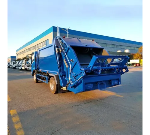 ISUZU 4x2 7 CBM
