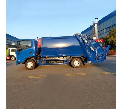 ISUZU 4x2 7 CBM