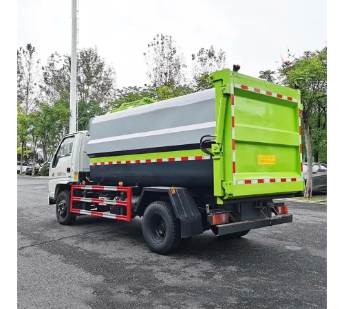 Autogunoier JMC de 5 metri cubi cu compactor și încărcare laterală