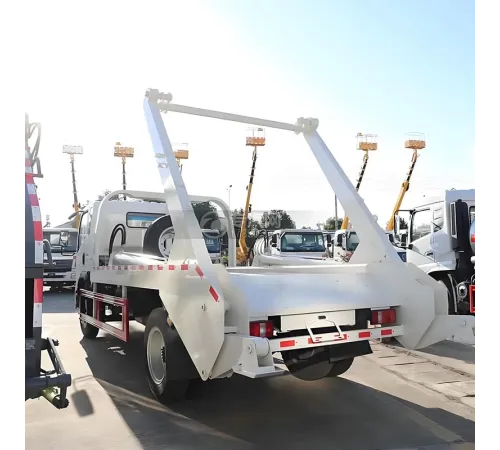 Camion de gunoi cu braț oscilant Howo 7CBM cu încărcător cu buncăr