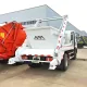 Camion de gunoi cu braț oscilant Howo 4x2 de 5 tone, fabricat la comandă