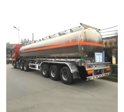 Semiremorcă cisternă benzină cu 3 axe, 49000L, țiței