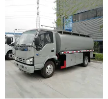 Mini-cisternă de combustibil ISUZU 4x2 5000L, marcă japoneză