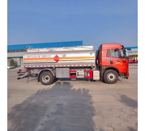 Camion cisternă FAW 4x2 14400L
