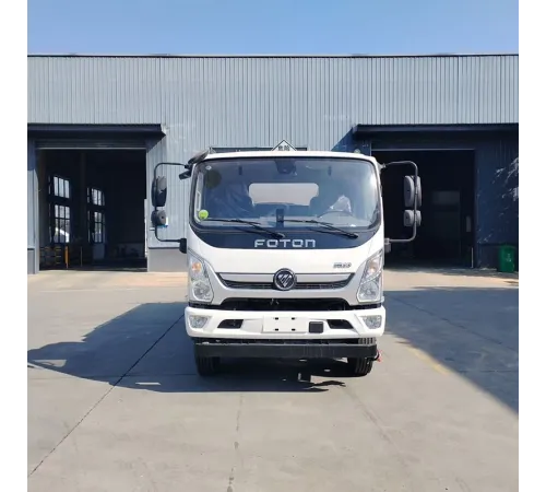 Camioane mici de livrare combustibil Foton 10000 litri 4x2