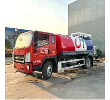 Camion de udare SINOTRUK HOWO de 9000 litri și 2400 galoane