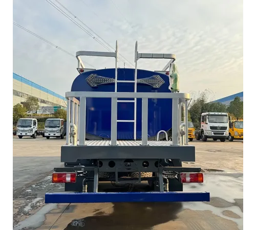 Camion de udare SINOTRUK HOWO de 9000 litri și 2400 galoane