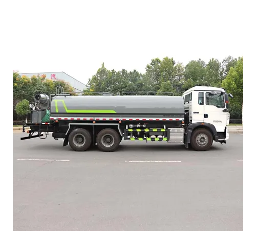 Camion cisternă HOWO 4X6 de 5000 de galoane