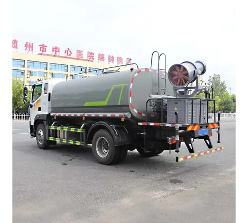 Camion cisternă cu apă Foton de 15.000 de litri