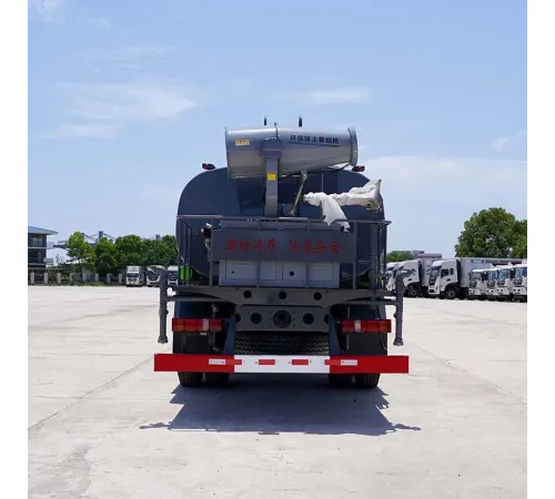 HOWO 14000L Cisternă de apă cu stropitoare de apă