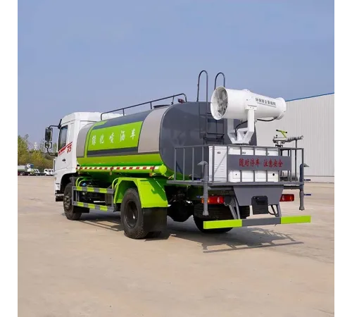Camion cisternă DongFeng cu o capacitate de 12 metri cubi.