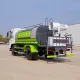 Camion cisternă DongFeng cu o capacitate de 12 metri cubi.