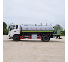 Camion cisternă cu apă DongFeng de 13.000 de litri