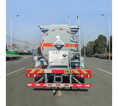 Remorcă cisternă SINOTRUK 6*4 cu nitrat de amoniu de 14 tone