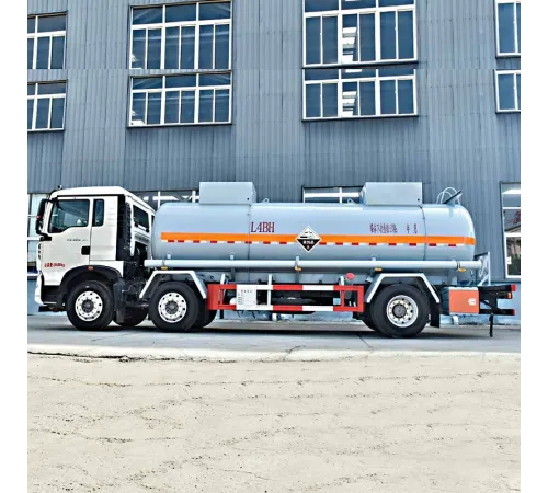 Rezervor chimic SINOTRUK 6*2 (oțel inoxidabil)