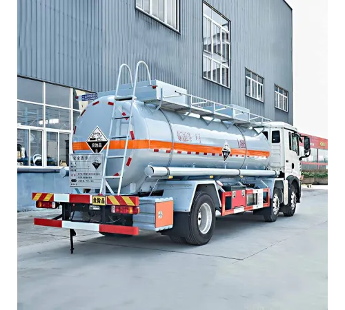 Rezervor chimic SINOTRUK 6*2 (oțel inoxidabil)