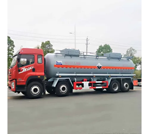 Camion FAW 20 tone 8*4 pentru transport soluție de oțet-fosfor