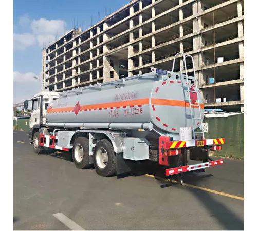Camion Sinotruk 18m3 cu kerosen lichid inflamabil