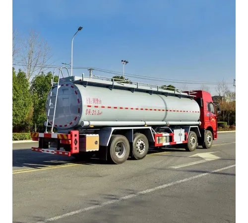 Camion FAW de transport ulei de ungere cu apă de mare de 18 tone