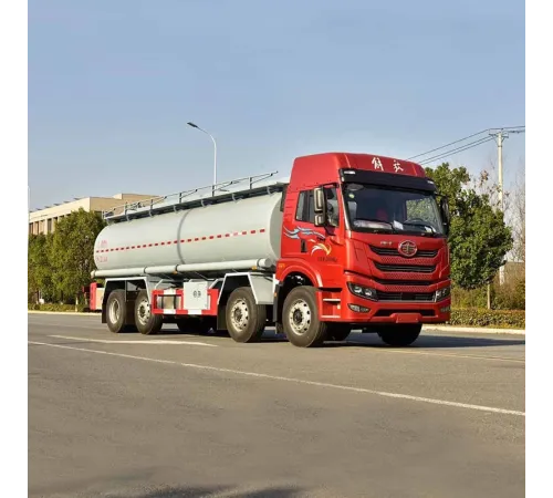 Camion FAW de transport ulei de ungere cu apă de mare de 18 tone