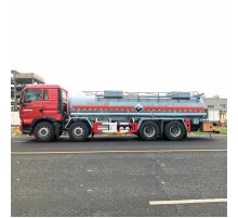 Camion HOWO 8*4 10m3 pentru transportul lichidelor agresive pentru sulfat de cupru