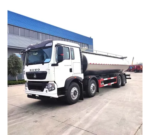 HOWO 8 * 4 22000L Cisternă de apă lichidă și lapte din oțel inoxidabil