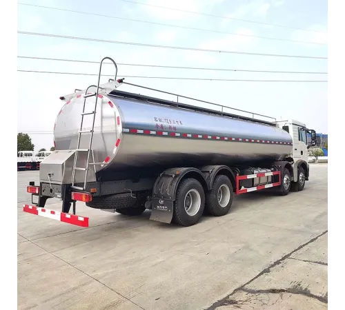 HOWO 8 * 4 22000L Cisternă de apă lichidă și lapte din oțel inoxidabil