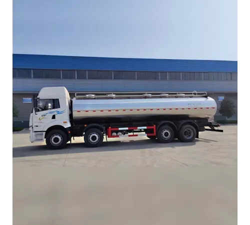 Cisternă FAW 8*2 pentru lapte și apă, 22.000 litri