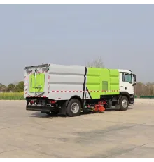 Mașină de măturat și de spălat SINOTRUK de înaltă calitate 4*2