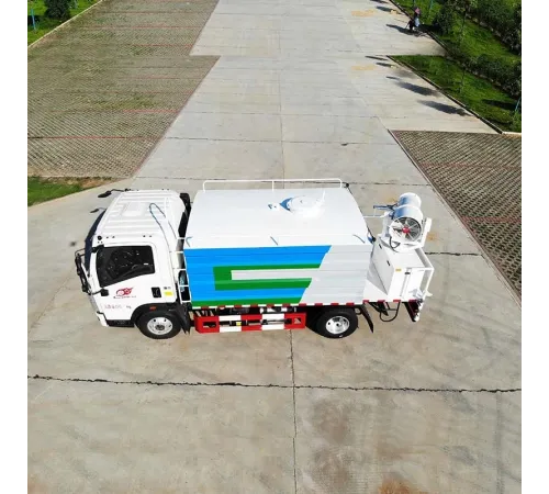 Camion Howo Light Duty 4X2 5m3 cu pulverizare de apă