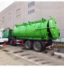 Camion cu aspirator de canalizare Sinotruk 8x4 20000L