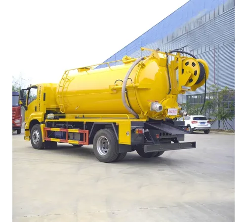 Camion de canalizare ISUZU 4×2 15m3 pentru curățarea și aspirarea deșeurilor