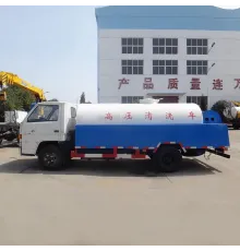 Camion cu aspirator de înaltă presiune JMC 4*2 6cbm pentru aspirarea apelor uzate
