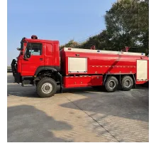 Camion de pompieri Howo cu tracțiune integrală de 16000L