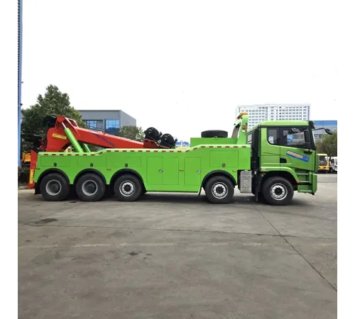 Camion de tractare Shakman 10x4 cu o capacitate de 40 de tone și macara hidraulică