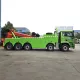 Camion de tractare Shakman 10x4 cu o capacitate de 40 de tone și macara hidraulică