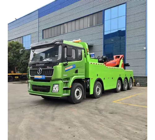 Camion de tractare Shakman 10x4 cu o capacitate de 40 de tone și macara hidraulică