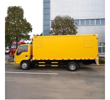 Camion Isuzu mic pentru generarea de energie de urgență în aer liber cu o capacitate de 50 kW
