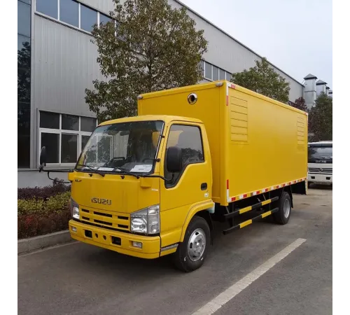 Camion Isuzu mic pentru generarea de energie de urgență în aer liber cu o capacitate de 50 kW