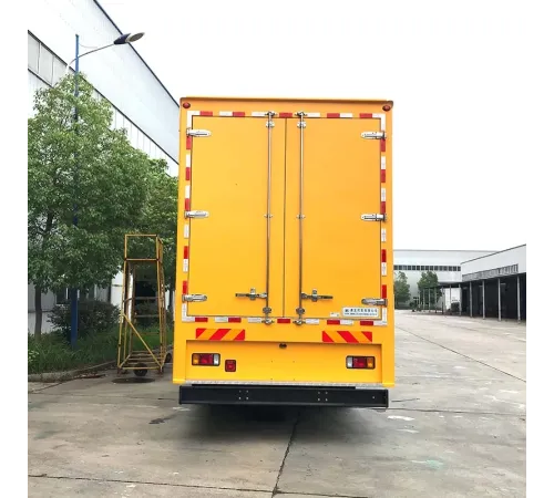 Camion Isuzu cu alimentare de urgență de 1000 kW