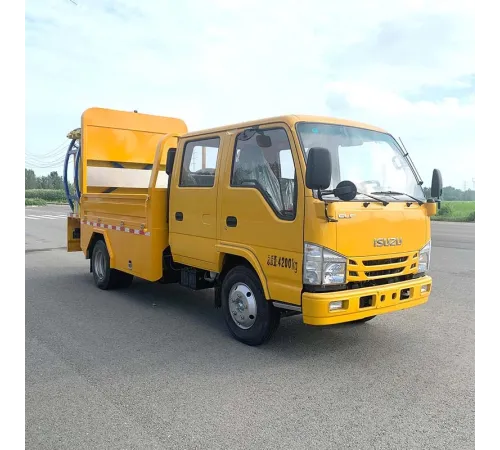 Camion tampon Isuzu 4*2 cu două rânduri de coliziuni, model japonez