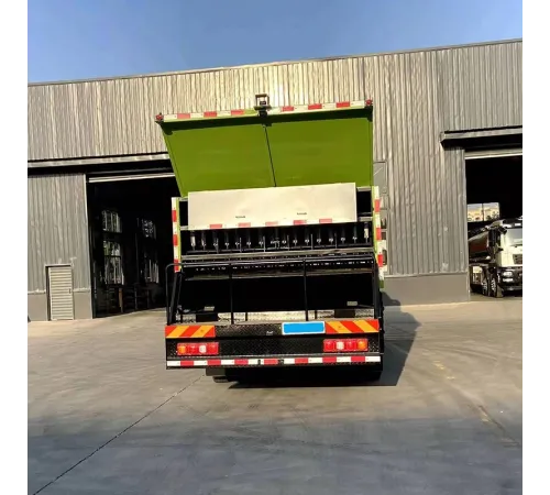 Camion de depozitare agregate sincronizate HOWO 8 * 4 pentru asfalt