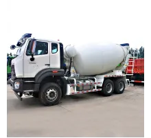HOWO 6 * 4 5cbm betonieră mobilă ușoară