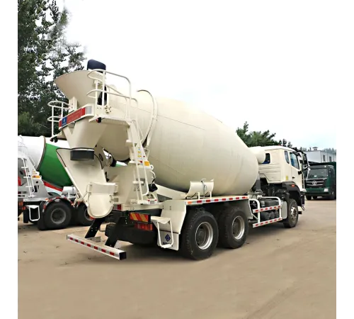 HOWO 6 * 4 5cbm betonieră mobilă ușoară