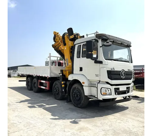 Macara pliabilă Shakman Heavy 8x4 de 16 tone, montată pe camion