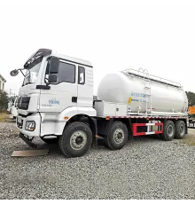 Remorcă de ciment SHACMAN 8 * 4 pentru utilizare în câmpuri petroliere