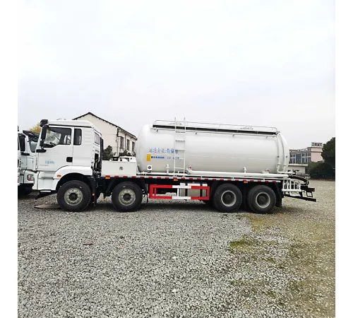 Remorcă de ciment SHACMAN 8 * 4 pentru utilizare în câmpuri petroliere