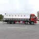 Camion FAW 8*4 pentru transportul furajelor pentru porci, pui și bovine