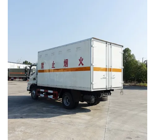 Camion JAC 4*2 pentru mărfuri periculoase și explozibili